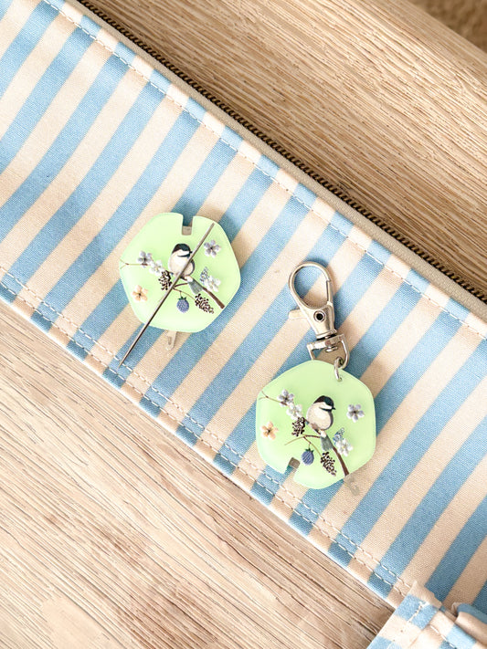 mint chickadee All-in-One needle minder + threader + cutter