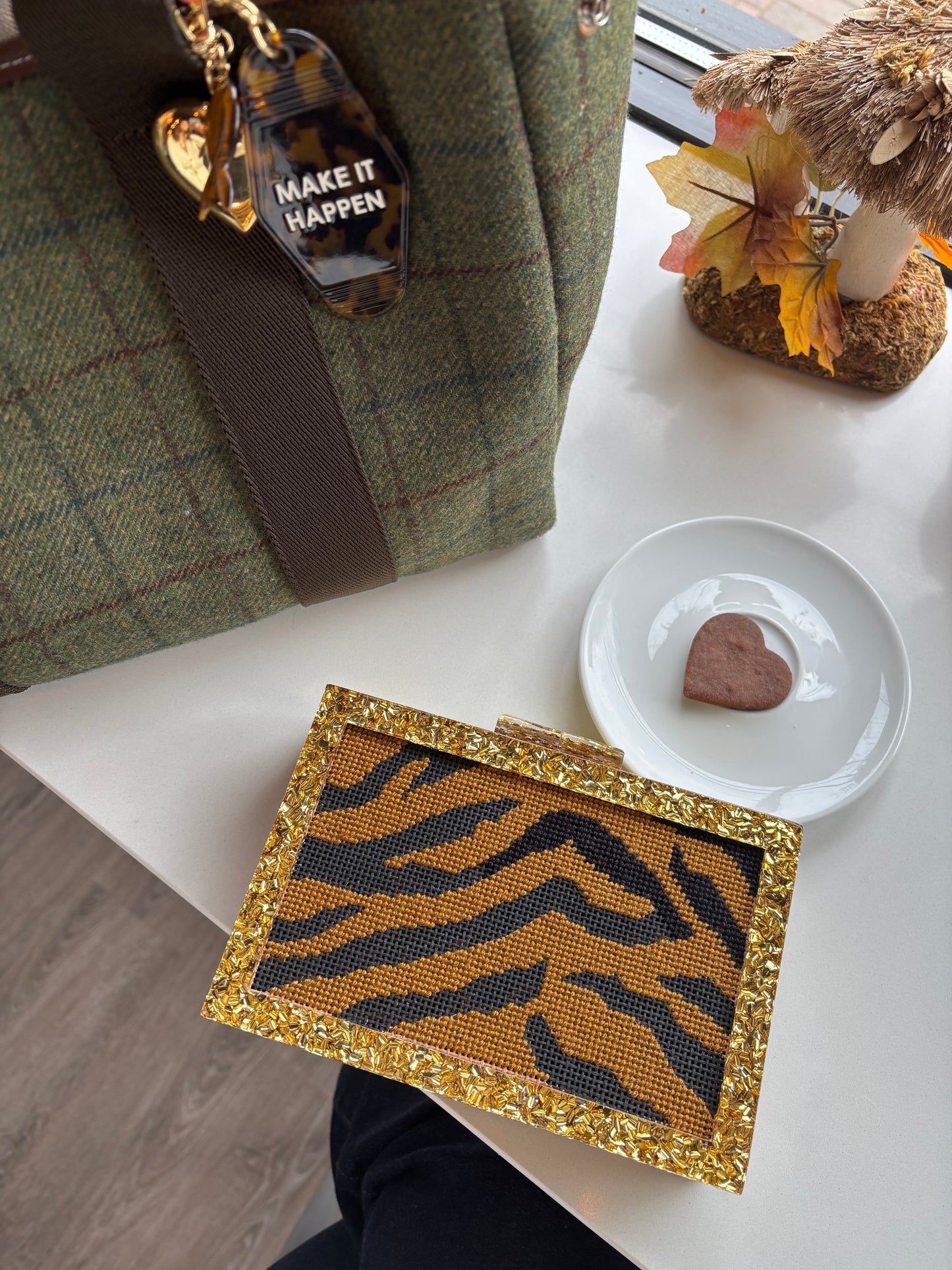 the𝗡𝗗𝗟𝗣𝗧bag™️ acrylic clutch with painted monogram